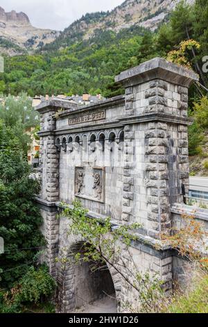 Lais Puzzle 1000 Teile – Canfranc Bahnhof In Aragon, Spanien (Panorama-Format)