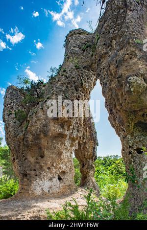 Frankreich, Aveyron, La Roque Sainte Marguerite, die Causses und die Cevennes, Chaos de Montpellier le Vieux, die von der UNESCO zum Weltkulturerbe erklärt wurden Stockfoto