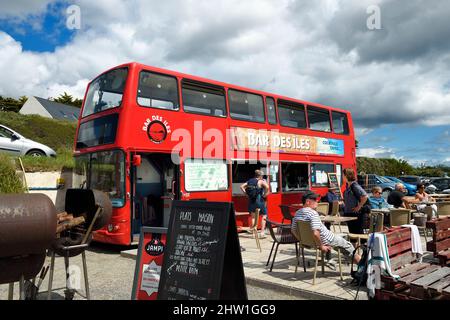 Frankreich, Finistere (29), Moelan sur Mer, das Busrestaurant Le Bar des Iles am Strand von Trenez Stockfoto