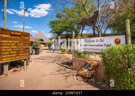 Namibia, Otjozondjupa Region, Otjiwarongo, Cheetah Conservation Fund (CCF), Haupteingang zum Forschungs- und Bildungszentrum Stockfoto