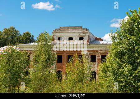 Das gut Tschernyschow im Dorf Jaropolez, Bezirk Wolokolamsk, Russland Stockfoto