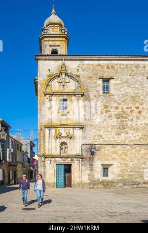 Spanien, Galizien, Melide, Bühne auf der spanischen Pilgerroute nach Santiago de Compostela, die zum UNESCO-Weltkulturerbe gehört, Sancti Spiritus Kirche des ehemaligen Klosters des Dritten Ordens von San Francisco, das im 14.. Jahrhundert gegründet wurde Stockfoto