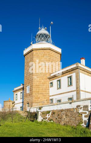 Spanien, Galizien, Finisterre (Fisterra), Endziel der Wallfahrt nach Santiago de Compostela, Leuchtturm am Kap Finisterre, erbaut 1853 Stockfoto