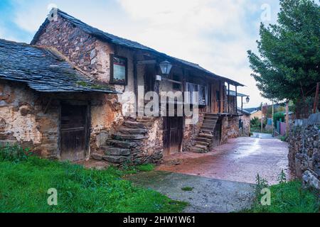 Spanien, Kastilien und Le?n, Riego de Ambros, Weiler am Camino Franc, spanische Pilgerroute nach Santiago de Compostela, UNESCO-Weltkulturerbe Stockfoto