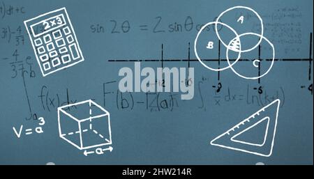 Abbildung des Globus über mathematischen Gleichungen in blauem Notizbuch Stockfoto