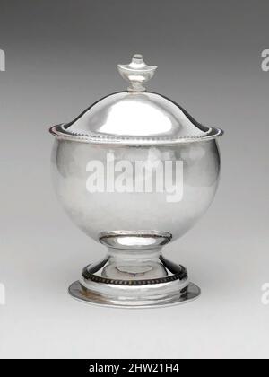 Kunst inspiriert von Sugar Bowl, ca. 1795, hergestellt in Providence, Rhode Island, USA, Silber, insgesamt: 6 5/8 x 4 13/16 Zoll (16,8 x 12,2 cm); 16 oz. (497,1 g), Silver, David Vinton (1774–1833, Klassisches Werk, modernisiert von Artotop mit einem Schuss Moderne. Formen, Farbe und Wert, auffällige visuelle Wirkung auf Kunst. Emotionen durch Freiheit von Kunstwerken auf zeitgemäße Weise. Eine zeitlose Botschaft, die eine wild kreative neue Richtung verfolgt. Künstler, die sich dem digitalen Medium zuwenden und die Artotop NFT erschaffen Stockfoto