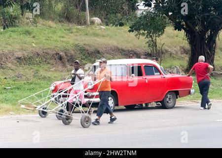 Alter Oldtimer in havanna, kuba Stockfoto