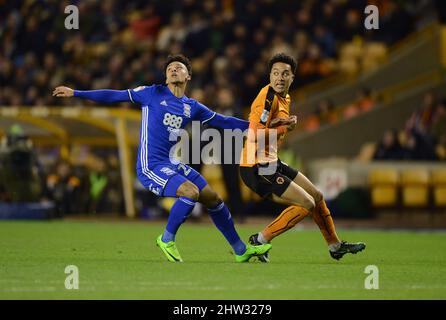 Josh Dacres-Cogley aus Birmingham City und Helder Costa aus Wolverhampton Wanderers. Wolverhampton Wanderers gegen Birmingham City auf der Molineux 24/02/2017 - Sky Bet Championship Stockfoto