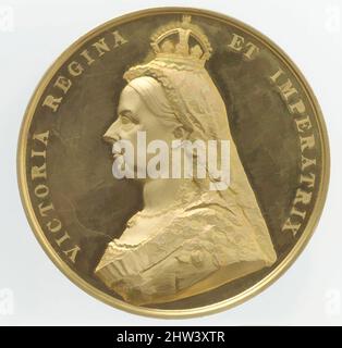 Art inspired by Queen Victoria, 1887, British, Gold, Durchmesser: 2 3/8 Zoll (60 mm), Medaillen und Plaquettes, Medaillengewinnerin: Leonard Charles Wyon (Brite, 1826–1891), Vorderseite nach Joseph Edgar Boehm (Brite (geb. Austria), Wien 1834–1890 London), Rückseite nach Frederic, Lord Leighton (, Klassische Werke, die von Artotop mit einem Schuss Moderne modernisiert wurden. Formen, Farbe und Wert, auffällige visuelle Wirkung auf Kunst. Emotionen durch Freiheit von Kunstwerken auf zeitgemäße Weise. Eine zeitlose Botschaft, die eine wild kreative neue Richtung verfolgt. Künstler, die sich dem digitalen Medium zuwenden und die Artotop NFT erschaffen Stockfoto