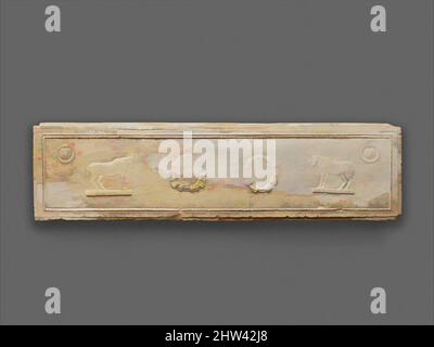 Kunst inspiriert durch Kalksteinfragment eines Sarkophags, hellenistisch, 3. Jahrhundert v. Chr., zypriotisch, Kalkstein (nicht Marmor, Wie in Doell), insgesamt: 18 × 69 × 2 15/16 in. (45,7 × 175,3 × 7,5 cm), Steinskulptur, Dieses Stück bildete einst eine der langen Seiten eines Sarkophags. Die symmetrischen, klassischen Werke, die von Artotop mit einem Schuss Moderne modernisiert wurden. Formen, Farbe und Wert, auffällige visuelle Wirkung auf Kunst. Emotionen durch Freiheit von Kunstwerken auf zeitgemäße Weise. Eine zeitlose Botschaft, die eine wild kreative neue Richtung verfolgt. Künstler, die sich dem digitalen Medium zuwenden und die Artotop NFT erschaffen Stockfoto