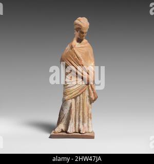 Kunst inspiriert von Terrakotta-Statuette einer drapierten Frau, hellenistisch, 3. Jahrhundert v. Chr., Griechisch, Böotisch, Terracotta, H. 6 3/4 Zoll (17,1 cm), Terracottas, stehend, drapiert, umhüllt von Himation, Klassische Werke, die von Artotop mit einem Hauch von Moderne modernisiert wurden. Formen, Farbe und Wert, auffällige visuelle Wirkung auf Kunst. Emotionen durch Freiheit von Kunstwerken auf zeitgemäße Weise. Eine zeitlose Botschaft, die eine wild kreative neue Richtung verfolgt. Künstler, die sich dem digitalen Medium zuwenden und die Artotop NFT erschaffen Stockfoto