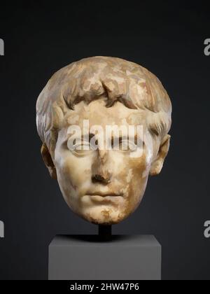 Kunst inspiriert von Marmorportrait des Kaiser Augustus, frühkaiserlich, Julio-Claudian, ca. 14–37 n. Chr., Roman, Marmor, 11in. (27,9cm), Steinskulptur, als Octavian 27 v. Chr. den Titel Augustus übernahm, entstand ein offizielles Porträt, das die Qualitäten verkörperte, die er sich wünschte, klassische Werke, die von Artotop mit einem Schuss Moderne modernisiert wurden. Formen, Farbe und Wert, auffällige visuelle Wirkung auf Kunst. Emotionen durch Freiheit von Kunstwerken auf zeitgemäße Weise. Eine zeitlose Botschaft, die eine wild kreative neue Richtung verfolgt. Künstler, die sich dem digitalen Medium zuwenden und die Artotop NFT erschaffen Stockfoto