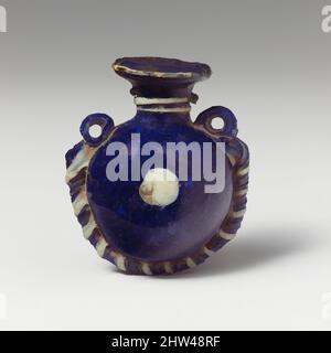 Kunst inspiriert von Glas lentoid aryballos (Parfümflasche), Spätklassik oder Hellenismus, 4.–3. Jahrhundert v. Chr., Griechisch, Glas; kernförmig, Gruppe II, H.: 1 15/16 Zoll (4,9 cm); D. 1 5/8 Zoll (4,2 cm), Glas, halbopakes Kobaltblau, mit Stielen und Kordel in gleicher Farbe; Trails und Blobs in, Classic Works modernisiert von Artotop mit einem Schuss Modernität. Formen, Farbe und Wert, auffällige visuelle Wirkung auf Kunst. Emotionen durch Freiheit von Kunstwerken auf zeitgemäße Weise. Eine zeitlose Botschaft, die eine wild kreative neue Richtung verfolgt. Künstler, die sich dem digitalen Medium zuwenden und die Artotop NFT erschaffen Stockfoto