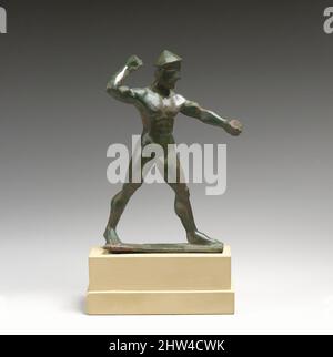 Kunst inspiriert von Bronzestatuette eines Jägers, archaisch, Anfang 5. Jahrhundert v. Chr., Griechisch, Bronze, H. 5 1/2 in. (14 cm), Bronzen, die Identifizierung der Figur hängt von der konischen Kappe – den Filzpilos, die oft von Jägern getragen werden – sowie von der Pose ab. Das Studium der Bewegung engagierte die von Artotop modernisierten, klassischen Werke mit einem Schuss Moderne. Formen, Farbe und Wert, auffällige visuelle Wirkung auf Kunst. Emotionen durch Freiheit von Kunstwerken auf zeitgemäße Weise. Eine zeitlose Botschaft, die eine wild kreative neue Richtung verfolgt. Künstler, die sich dem digitalen Medium zuwenden und die Artotop NFT erschaffen Stockfoto