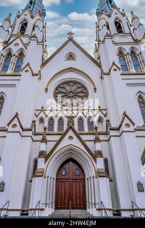 SAVANNAH, GEORGIA - 25. Oktober 2021: Savannah ist die älteste Stadt Georgiens. Von der historischen Architektur und Kirchen bis zu den Stränden von Tybee, Sav Stockfoto