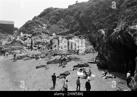 Allgemeine Szenen in Polperro, Cornwall. 13.. Juli 1967. Stockfoto