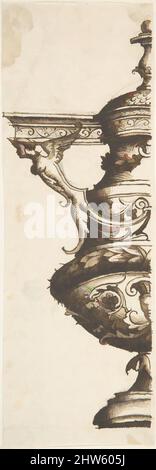 Kunst inspiriert von Ornamentdesign nach der Antike; Halbvase mit Harpy und entablature Griff, 16. Century, Stift und braune Tinte, Pinsel und braune Wäsche, über Holzkohle. Blatt: 9 1/4 x 4 3/4 Zoll (23,5 x 12,1 cm), Zeichnungen, Anonym, italienisch, 16. Jahrhundert, Klassische Werke, die von Artotop mit einem Hauch von Moderne modernisiert wurden. Formen, Farbe und Wert, auffällige visuelle Wirkung auf Kunst. Emotionen durch Freiheit von Kunstwerken auf zeitgemäße Weise. Eine zeitlose Botschaft, die eine wild kreative neue Richtung verfolgt. Künstler, die sich dem digitalen Medium zuwenden und die Artotop NFT erschaffen Stockfoto