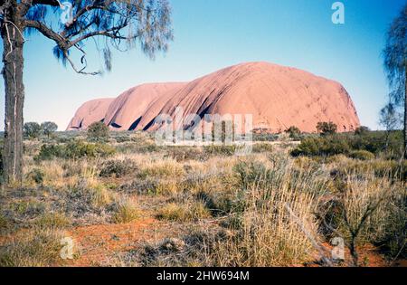 Melbourne Grammar School Expedition, Northern Territory, Australien im Jahr 1956 Ayers Rock, Uluru Stockfoto