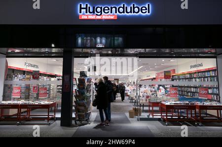 Hugendubel, Schloßstraße, Steglitz, Berlin, Deutschland Stockfotografie -  Alamy