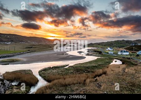 Luftaufnahme der Glen Bay in Glencolumbkille in der Grafschaft Donegal, Republik Irleand. Stockfoto