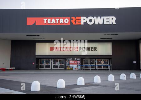 Mailand, Italien - märz 3 2022 - Außenansicht der Arena Repower Theater in Assago Mailand Stockfoto