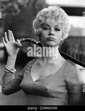 Die 20-jährige Linda Thorson aus Kanada ist die neue Miss Tara King in der Avenger's T.V.-Serie. Oktober 1967 P009887 Stockfoto