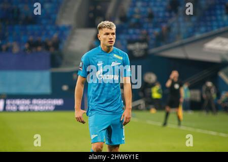 Sankt Petersburg, Russland. 03. März 2022. Andrei Mostovoy (Nr. 17) von Zenit, gesehen während des Fußballspiels der russischen Fußballmeisterschaft zwischen Zenit Sankt Petersburg und Kamaz Naberezhnye Chelny in der Gazprom Arena. Endergebnis: Zenit 6:0 Kamaz. Kredit: SOPA Images Limited/Alamy Live Nachrichten Stockfoto