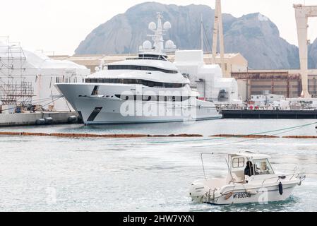 la ciotat yacht beschlagnahmt