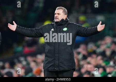 Datei-Foto vom 02-03-2022 von Ange Postecoglou, der sein keltisches Team unterstützt hat, um mit den Schlägen in Livingston zu Rollen und Lösungen für ihre Kämpfe gegen David Martindales Seite zu finden. Ausgabedatum: Freitag, 4. März 2022. Stockfoto