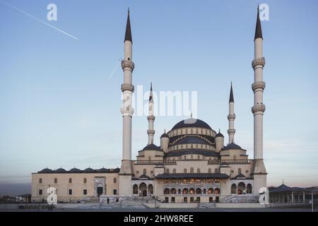 Ankara, Türkei - 09. November 2021: Kocatepe Moschee in Ankara. Redaktionelle Aufnahme in Ankara Stockfoto