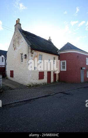 The Bachelors' Club, Sandgate Street, Tarbolton, KA5 5RB.Ayrshire, Schottland, UK .A National Trust for Scotland Museum der Raum im Obergeschoss war der größte in Tarbolton und wurde für eine Reihe von gesellschaftlichen Veranstaltungen genutzt. Es war wahrscheinlich die erste ländliche Debattiergesellschaft in Schottland und der Prototyp für viele Burns Clubs auf der ganzen Welt. Stockfoto