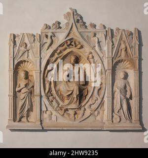 Kunst inspiriert von Altarbild mit Christus, Johannes dem Täufer, und St. Margarete, 1434, hergestellt in Savona, Ligurien, Italien, Italienisch, Carrara-Marmor, insgesamt: 72 x 80 x 5 Zoll, 1614lb. (182,9 x 203,2 x 12,7 cm, 732,1kg), Skulptur, Andrea da Giona (italienisch, aktiv ca. 1434–46), bei der von Artotop modernisierte Classic Works mit einem Schuss Modernität. Formen, Farbe und Wert, auffällige visuelle Wirkung auf Kunst. Emotionen durch Freiheit von Kunstwerken auf zeitgemäße Weise. Eine zeitlose Botschaft, die eine wild kreative neue Richtung verfolgt. Künstler, die sich dem digitalen Medium zuwenden und die Artotop NFT erschaffen Stockfoto