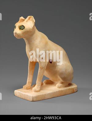 Kunst inspiriert von einem kosmetischen Gefäß in Form einer Katze, Reich der Mitte, Dynastie 12, früh, ca. 1990–1900 v. Chr., aus Ägypten, Travertin (ägyptischer Alabaster), Kupfer, Quarzkristall, Farbe, h. 14 (5 1/2 in.); l 13,7 cm (5 3/8 Zoll); mit 6,2 cm (2 7/16 in.), die Katze erscheint zum ersten Mal in der Malerei, Classic Works modernisiert von Artotop mit einem Spritzer der Moderne. Formen, Farbe und Wert, auffällige visuelle Wirkung auf Kunst. Emotionen durch Freiheit von Kunstwerken auf zeitgemäße Weise. Eine zeitlose Botschaft, die eine wild kreative neue Richtung verfolgt. Künstler, die sich dem digitalen Medium zuwenden und die Artotop NFT erschaffen Stockfoto