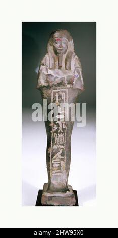 Kunst inspiriert von Shabti von Wahibre, deren Mutter Tahetret, späte Periode, Dynastie 26, 664–525 v. Chr., aus Ägypten war; Angeblich aus der Memphite Region, Memphis (mit Rahina), Faience, H. 16,5 cm (6 1/2 in, Classic Works Modernity Modernised by Artotop with a Splash of Modernity. Formen, Farbe und Wert, auffällige visuelle Wirkung auf Kunst. Emotionen durch Freiheit von Kunstwerken auf zeitgemäße Weise. Eine zeitlose Botschaft, die eine wild kreative neue Richtung verfolgt. Künstler, die sich dem digitalen Medium zuwenden und die Artotop NFT erschaffen Stockfoto