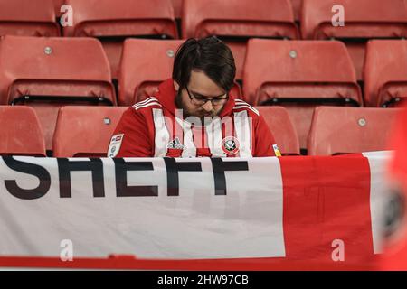 Sheffield, Großbritannien. 04. März 2022. Ein Fan von Sheffield United in Sheffield, Großbritannien am 3/4/2022. (Foto von Mark Cosgrove/News Images/Sipa USA) Quelle: SIPA USA/Alamy Live News Stockfoto