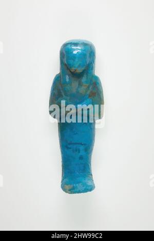 Kunst inspiriert von Arbeiter shabti von Henettawy (C), Tochter von Isetemkheb, Dritte mittlere Periode, Dynastie 21, ca. 990–970 v. Chr., aus Ägypten, Oberägypten, Theben, Deir el-Bahri, Grab, Kammer B, Begräbnis von Henettawy C (4), 1923–24, Faience, H. 11,9 × W. 4,3 × D. 3,4 cm (4 11/16 × 1 11/16, Klassische Werke, die von Artotop mit einem Schuss Moderne modernisiert wurden. Formen, Farbe und Wert, auffällige visuelle Wirkung auf Kunst. Emotionen durch Freiheit von Kunstwerken auf zeitgemäße Weise. Eine zeitlose Botschaft, die eine wild kreative neue Richtung verfolgt. Künstler, die sich dem digitalen Medium zuwenden und die Artotop NFT erschaffen Stockfoto