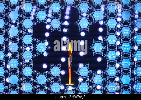 聖火/The Olympic Flame, 10. FEBRUAR 2022: Die Olympischen Winterspiele 2022 in Peking auf dem Zhangjiakou Medal Plaza in Zhangjiakou, Hebei, China. USA, SA Stockfoto