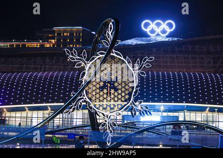 聖火/The Olympic Flame, 10. FEBRUAR 2022: Die Olympischen Winterspiele 2022 in Peking auf dem Zhangjiakou Medal Plaza in Zhangjiakou, Hebei, China. USA, SA Stockfoto