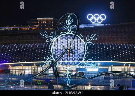 聖火/The Olympic Flame, 10. FEBRUAR 2022: Die Olympischen Winterspiele 2022 in Peking auf dem Zhangjiakou Medal Plaza in Zhangjiakou, Hebei, China. USA, SA Stockfoto