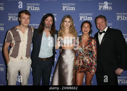 Santa Barbara, USA. 04. März 2022. Hermione Corfield, Richie Adams, will Fletcher, Ali Fumiko Whitney, Steven Shapiro nehmen an der Verleihung des American Riviera Awards zu Ehren von Kristen Stewart während des Santa Barbara International Film Festival 2022 im Arlington Theatre am 4. März 2022 in Santa Barbara, Kalifornien, Teil. Foto: Crash/imageSPACE/Sipa USA Kredit: SIPA USA/Alamy Live News Stockfoto