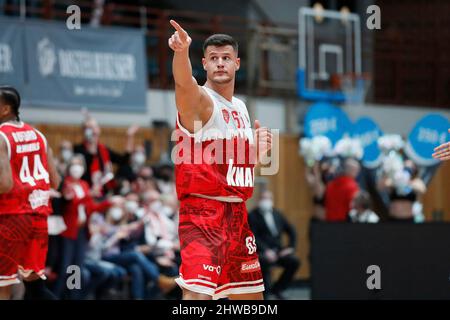 Würzburg, Deutschland. 04. Mär, 2022. firo : 04.03.2022, Basketball, BBL, easyCredit BBL, s.Oliver WvÂºrzburg - Ratiopharm Ulm 76:88 Filip Stanic (s.Oliver Würzburg) Es gelten unsere AGB, eingesehen werden können bei www.firosportphoto.de, Copyright by firo sportphoto: Coesfelder Str. 207 D-48249 Dvºlmen www.firosportphoto.de mail@firosportphoto.de Kontodetails: (V olksbank B ochum - W itten ) IBAN : DE68430601290341117100 BIC : GENODEM1BOC Tel:Â¬Â† 49-2594-9916004 Fax:Â¬ Â† 49-2594-9916005 Credit: dpa/Alamy Live News Stockfoto