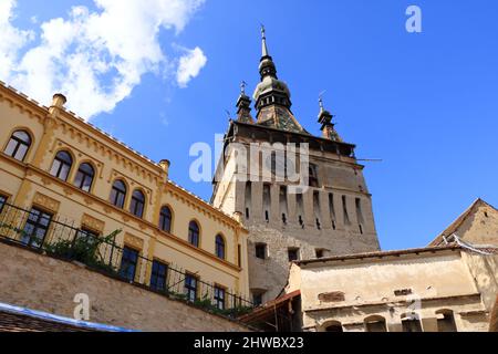 September 6 2021 - Sighisoara, Schäßburg, Rumänien: Der Uhrturm, sächsisches Wahrzeichen Siebenbürgens Stockfoto