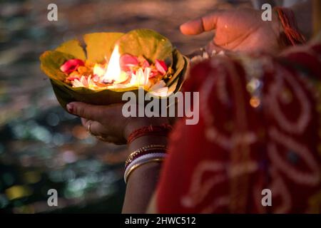 Indien, Hindu, Festival, Ganges, Ikone, Kumbh Mela, Wallfahrt, Ganges River, Travel India,Holy River, Religion. Hinduismus, Naga, Sadhu, Diwali, Festival Stockfoto