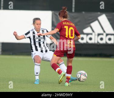 Valentina Cernoia (Juventus Women) während der italienischen Frauenmeisterschaft, Serie A Timvision Fußballspiel zwischen dem FC Juventus und AS Roma am 5. März 2022 im Juventus Trainingszentrum in Vinovo, Italien - Foto Nderim Kaceli / DPPI Stockfoto