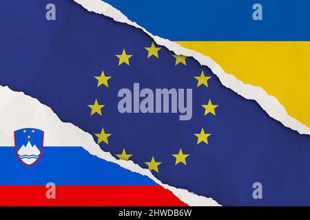 Ukraine, Europäische Union, Slowenien Flagge gerissen Papier Grunge Hintergrund Stockfoto