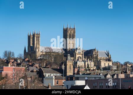 Lincoln Cathedral aus dem Brayford Pool Lincoln City 2022 Stockfoto