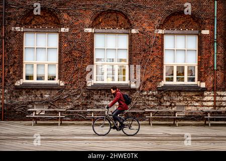 Aarhus Dänemark eine Person, die eine Sache tut Stockfoto