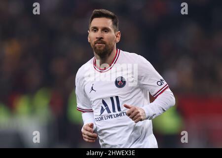 Nizza, Frankreich, 5.. März 2022. Lionel Messi von PSG beim Spiel der Uber Eats Ligue 1 im Allianz Riviera Stadium, Nizza. Bildnachweis sollte lauten: Jonathan Moscrop / Sportimage Kredit: Sportimage/Alamy Live News Stockfoto