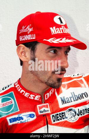 Motorrad-Weltmeister Massimiliano 'Max' Biaggi (ITA), italienischer Motorrad-Rennfahrer, Motorrad-Weltmeisterschaft 1997, #1 Marlboro Honda NSR 250 ccm. Stockfoto