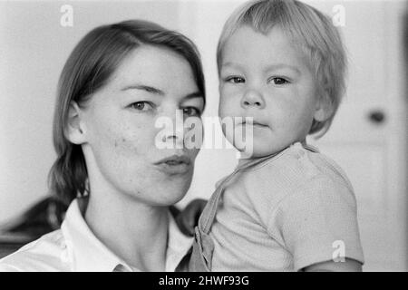 Glenda Jackson und ihr Sohn Daniel, 11.. August 1970. Stockfoto